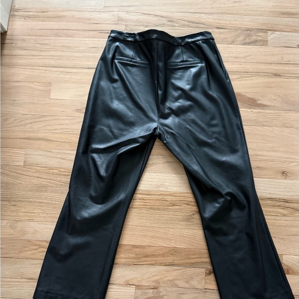 Caslon Nordstrom Women's Black Faux Leather Pants, Cropped Size 10, Worn Once!